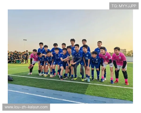 球队管理层公布青训计划并吸引本地媒体关注，2020足球青训梯队招募