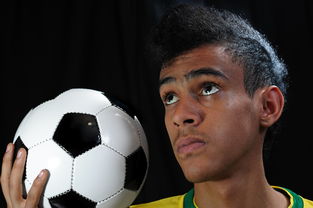 kaiyun网址-NBA最佳新秀竞争激烈 三人数据旗鼓相当，nba最佳新秀含金量