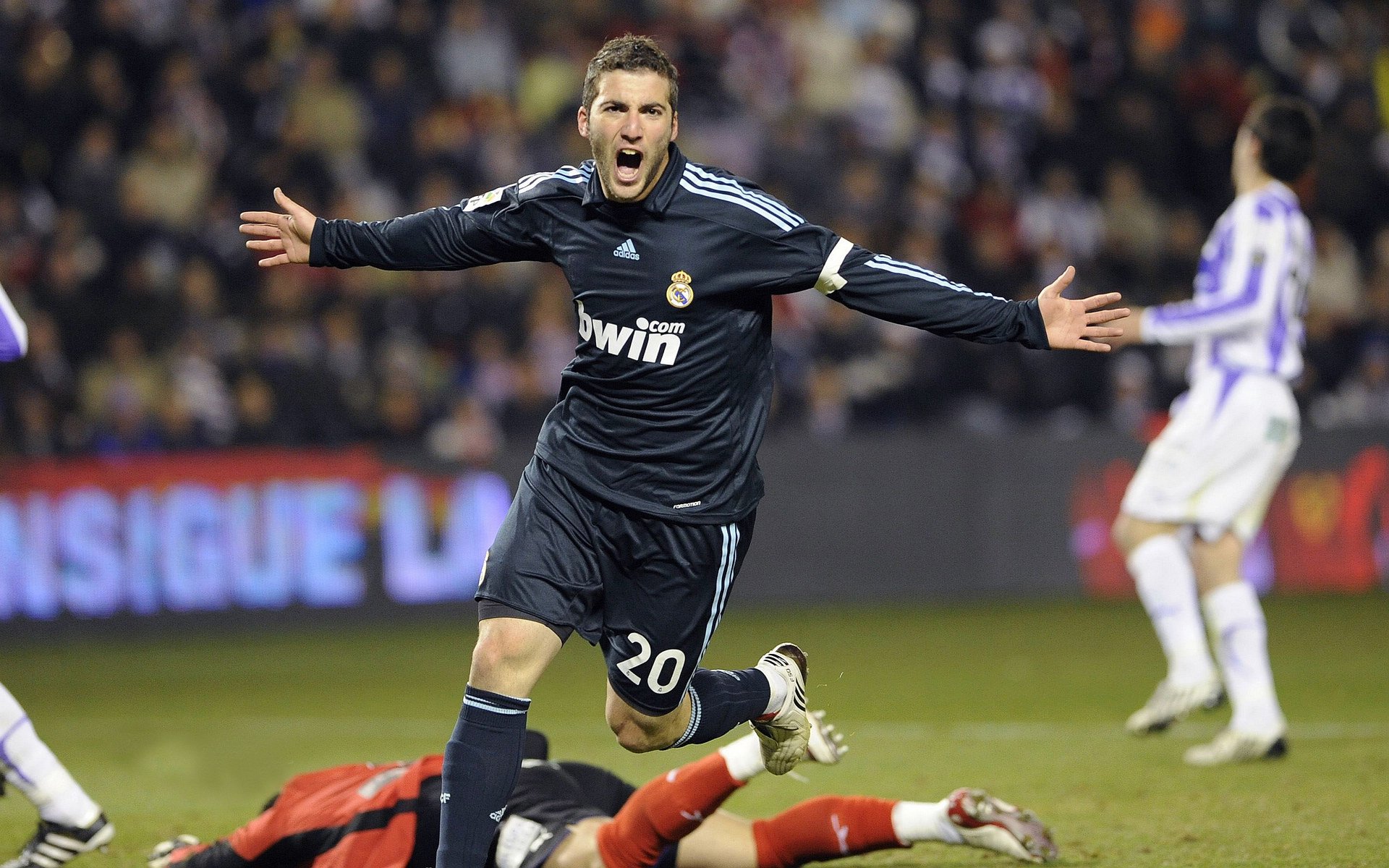 开云体育官网下载-“拳击狂潮席卷四川，谁能脱颖而出？”